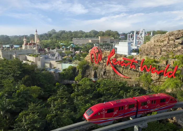 s World Sentosa - Equarius VillasVilla